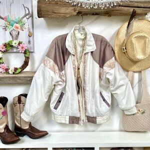 Retro YTK floral accent boho vintage lounge windbreaker w cabin cottage vibe